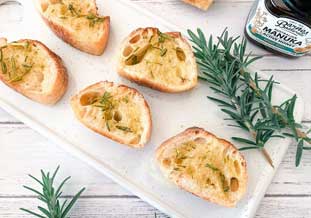 Manuka Garlic Bread
